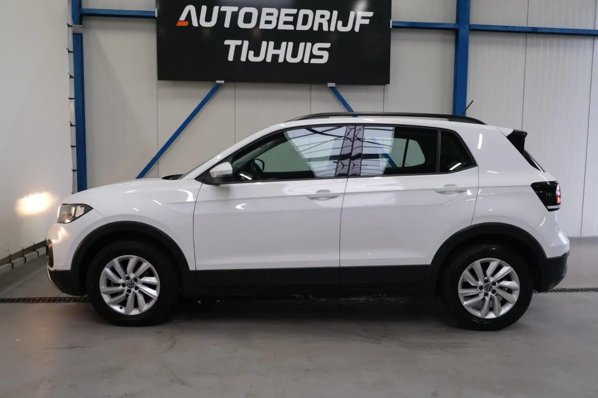 1.0 TSI Life Automaat - N.A.P. Airco, Cruise, Navi, PDC.