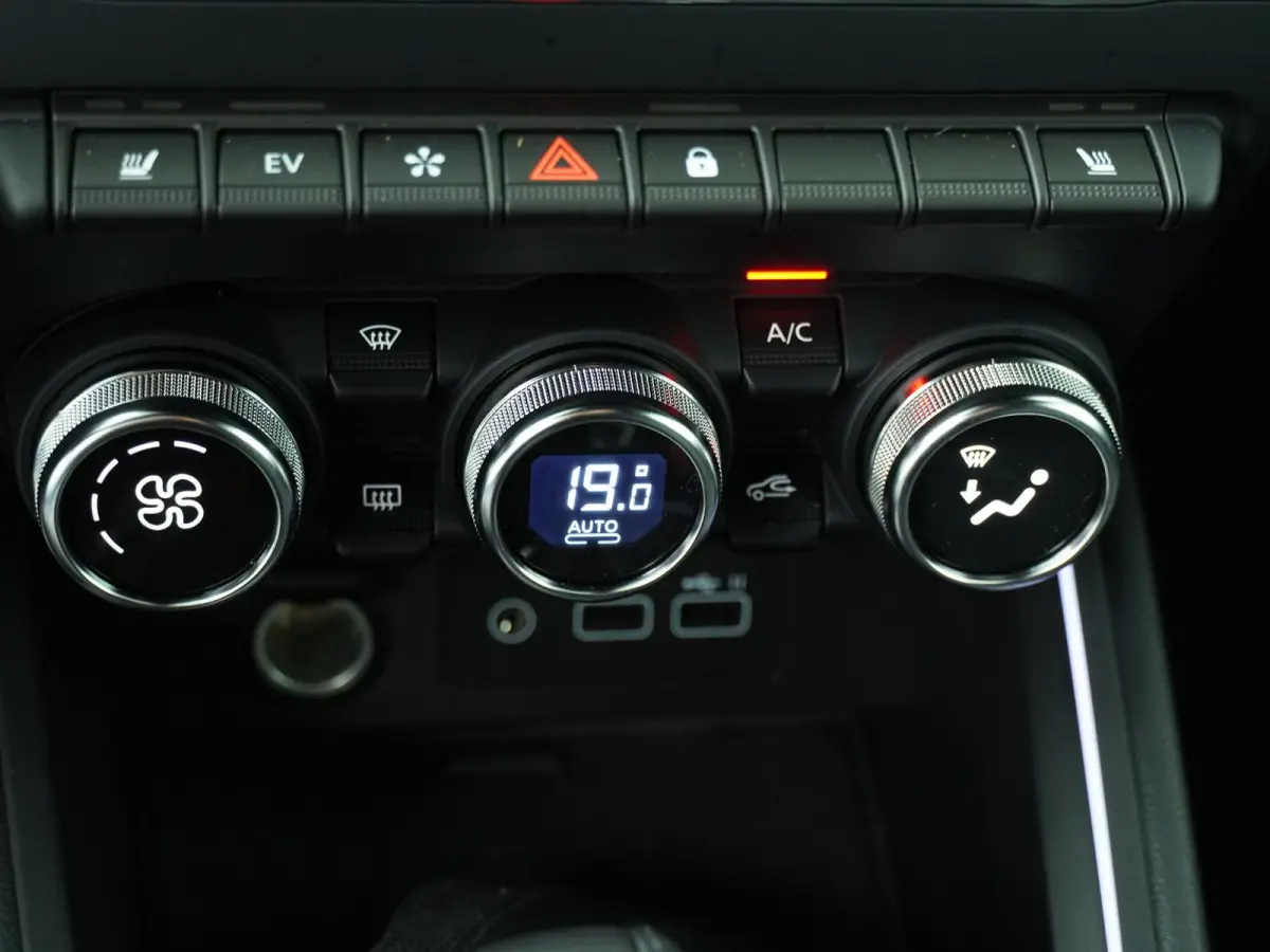 techno full hybrid E-Tech 145 | Groot Navigatie | Stoel- & Stuurverw. | Climate Control |