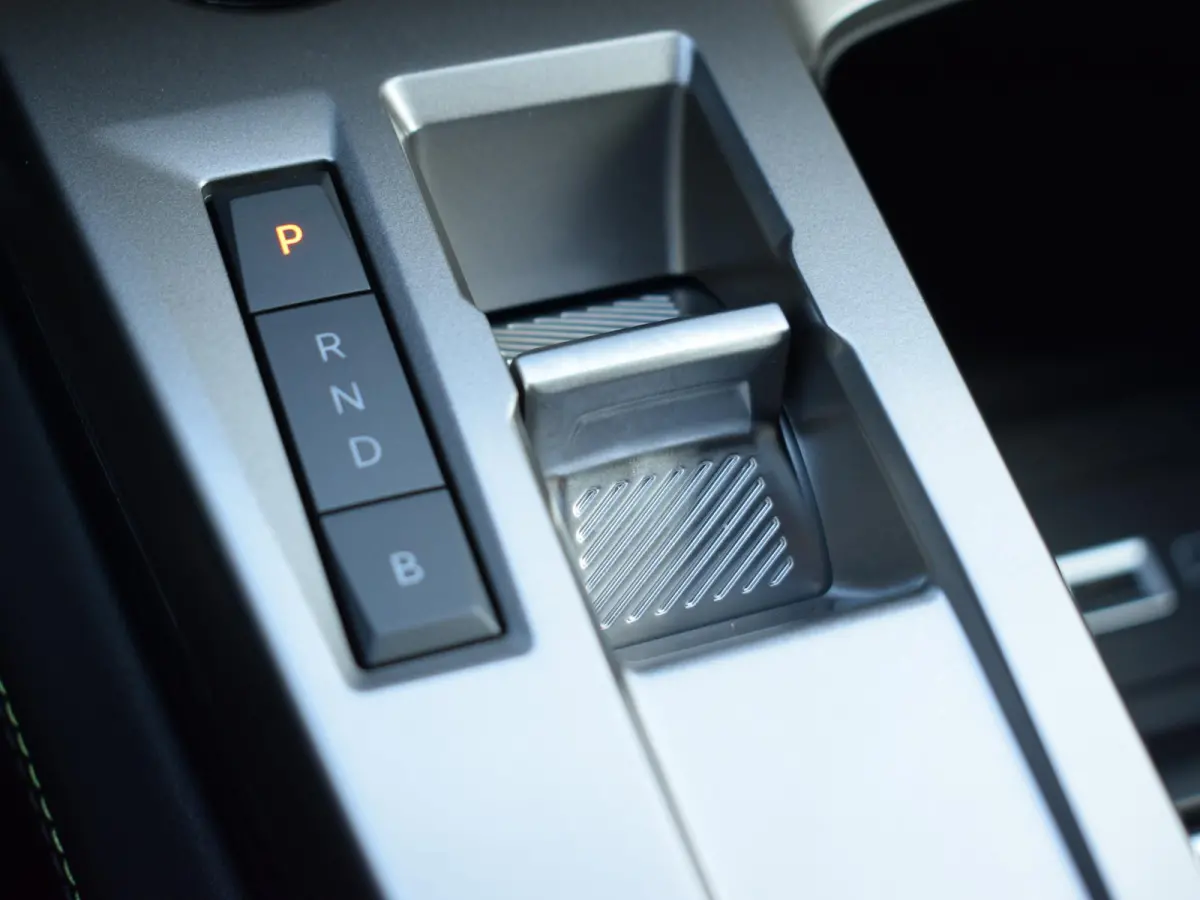 1.6 Plug-in Hybrid 195 GT ALCANTARA EXECUTIVE | 360 CAMERA MET SENSOREN | NAVI & CARPLAY | E.C.C. |