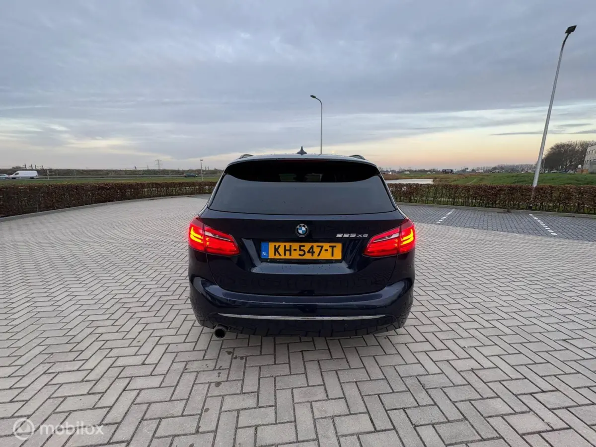 225xe Luxury