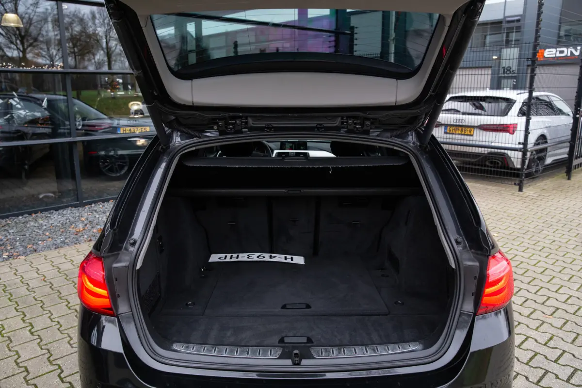 318d Centennial Executive , Automaat, Trekhaak, Nette auto
