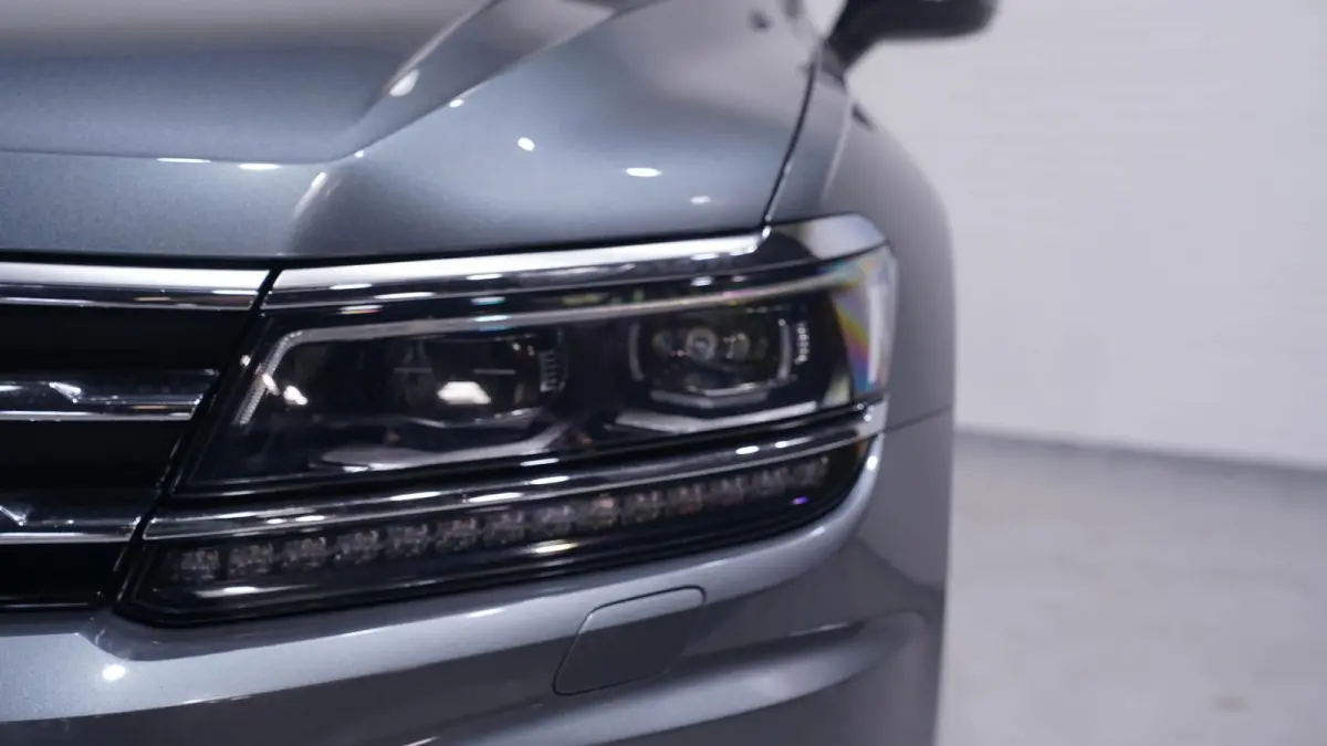 2.0 TDI 150 pk GRIJS KENTEKEN 360 Camera, Navi, HUD, LED Koplampen, Parkeerhulp