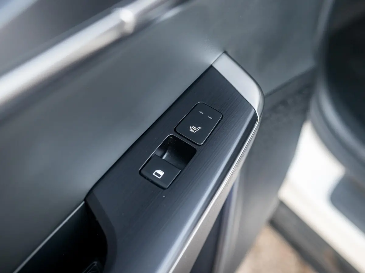 Edition Advanced 84.0 kWh | SOH 99.3% l Lage bijtelling tot 10-2029! Leder | Stoel & Stuurverwarming | Nieuw model!