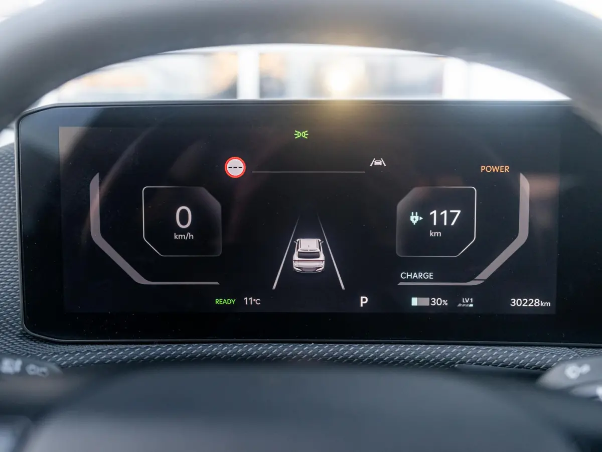 Edition Advanced 84.0 kWh | SOH 99.3% l Lage bijtelling tot 10-2029! Leder | Stoel & Stuurverwarming | Nieuw model!