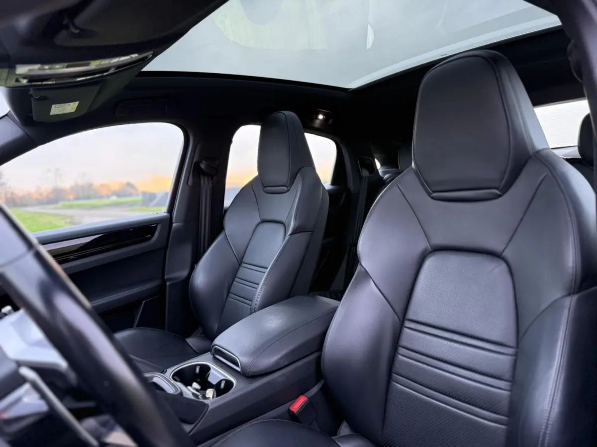 3.0 E-Hybrid Pano/Krijtgrijs/Approved