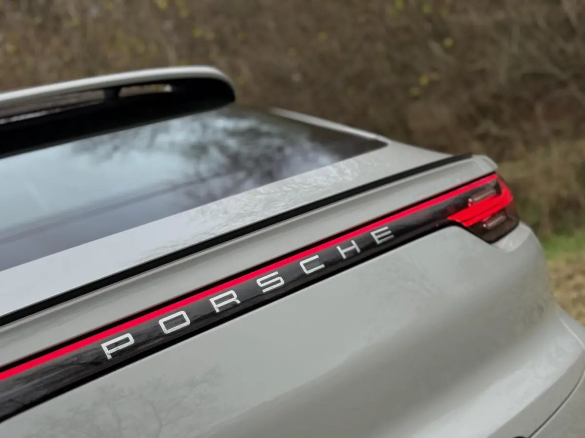 3.0 E-Hybrid Pano/Krijtgrijs/Approved
