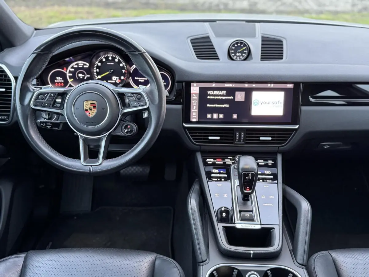 3.0 E-Hybrid Pano/Krijtgrijs/Approved