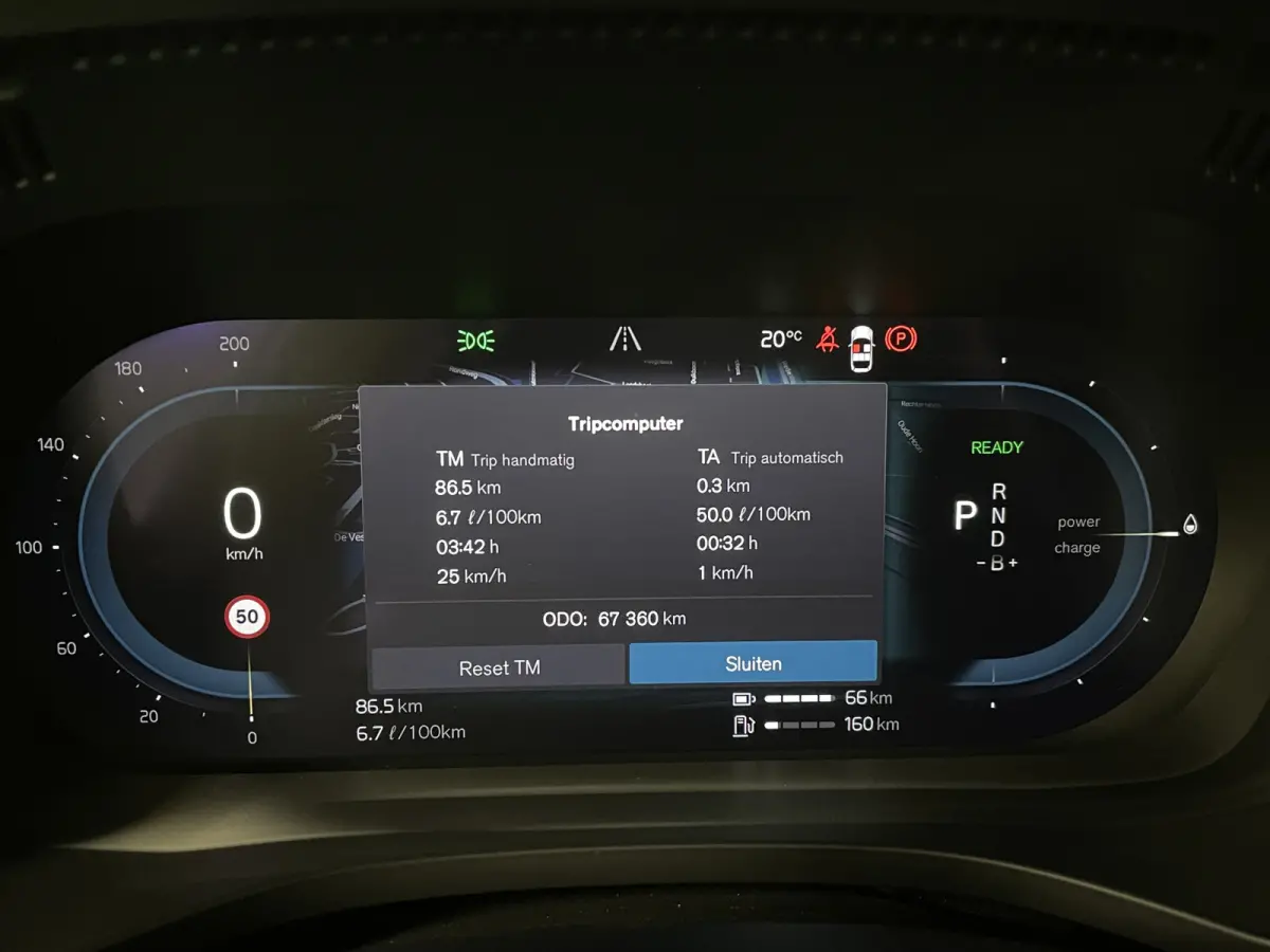 T6 AWD Recharge R-Design Long Range | All Season banden | Stoel en Stuurwielverwarming | Standkachel met Volvo On Call App | Parkeercamera | Lederen Dashboard | Full LED Meesturende koplampe
