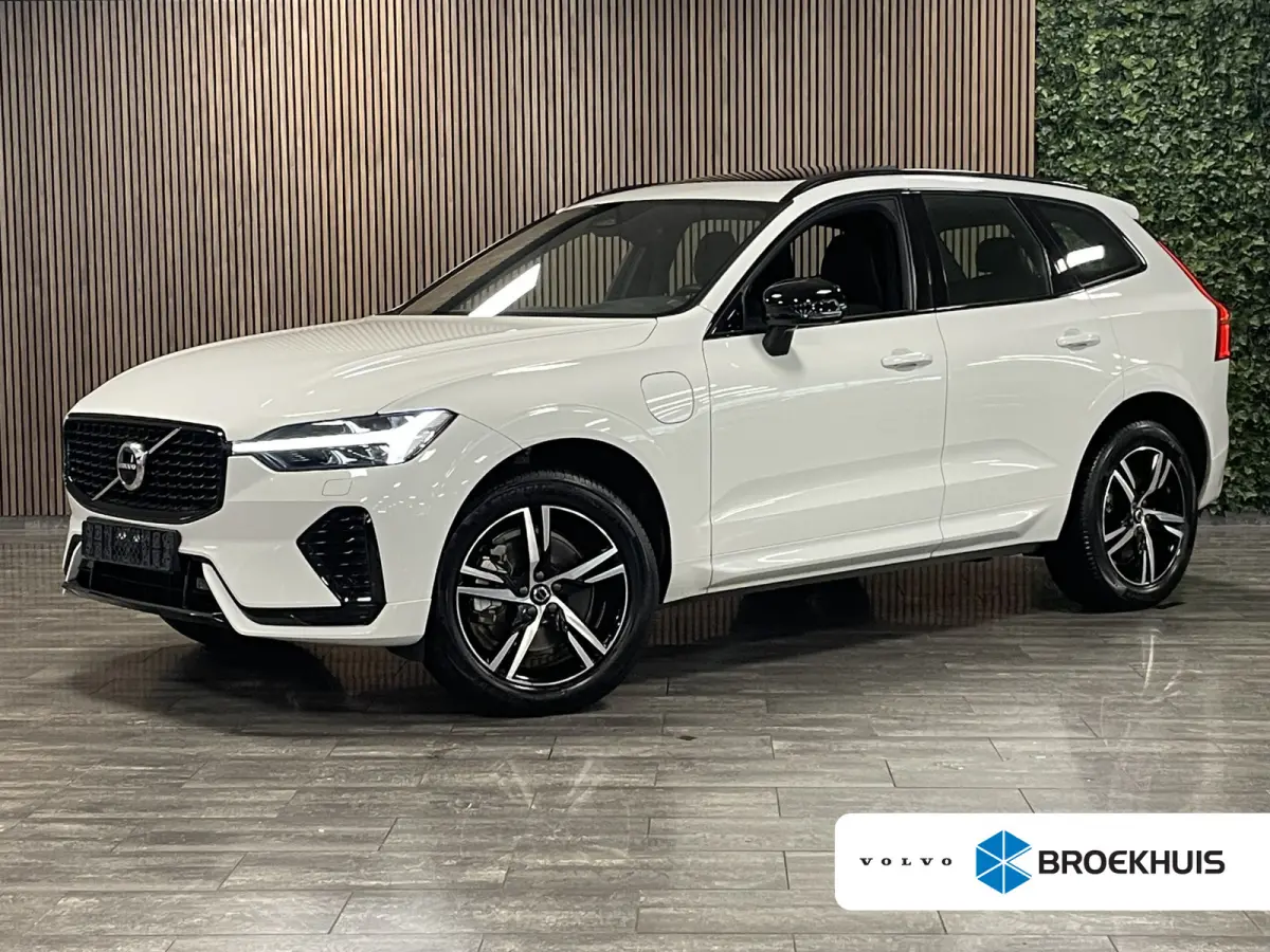 T6 AWD Recharge R-Design Long Range | All Season banden | Stoel en Stuurwielverwarming | Standkachel met Volvo On Call App | Parkeercamera | Lederen Dashboard | Full LED Meesturende koplampe