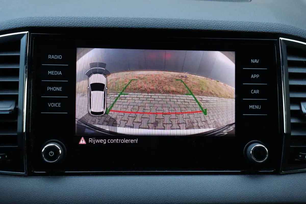 1.5 TSI / 150 PK / DSG / Sportline / Pano / Leder / ACC / Virtual Cockpit / CANTON / Camera / 18"!