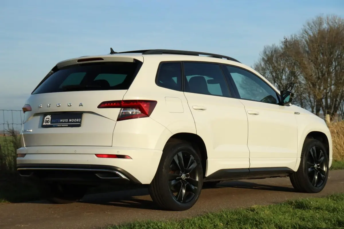 1.5 TSI / 150 PK / DSG / Sportline / Pano / Leder / ACC / Virtual Cockpit / CANTON / Camera / 18"!