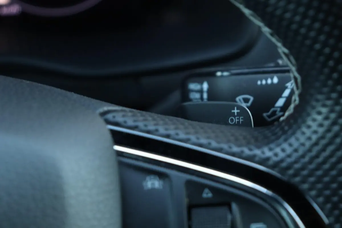 1.5 TSI / 150 PK / DSG / Sportline / Pano / Leder / ACC / Virtual Cockpit / CANTON / Camera / 18"!