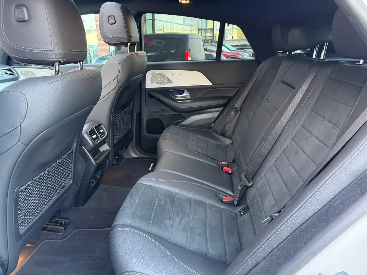 400 e 4MATIC AMG /Night/panorama