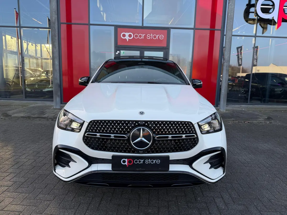 400 e 4MATIC AMG /Night/panorama