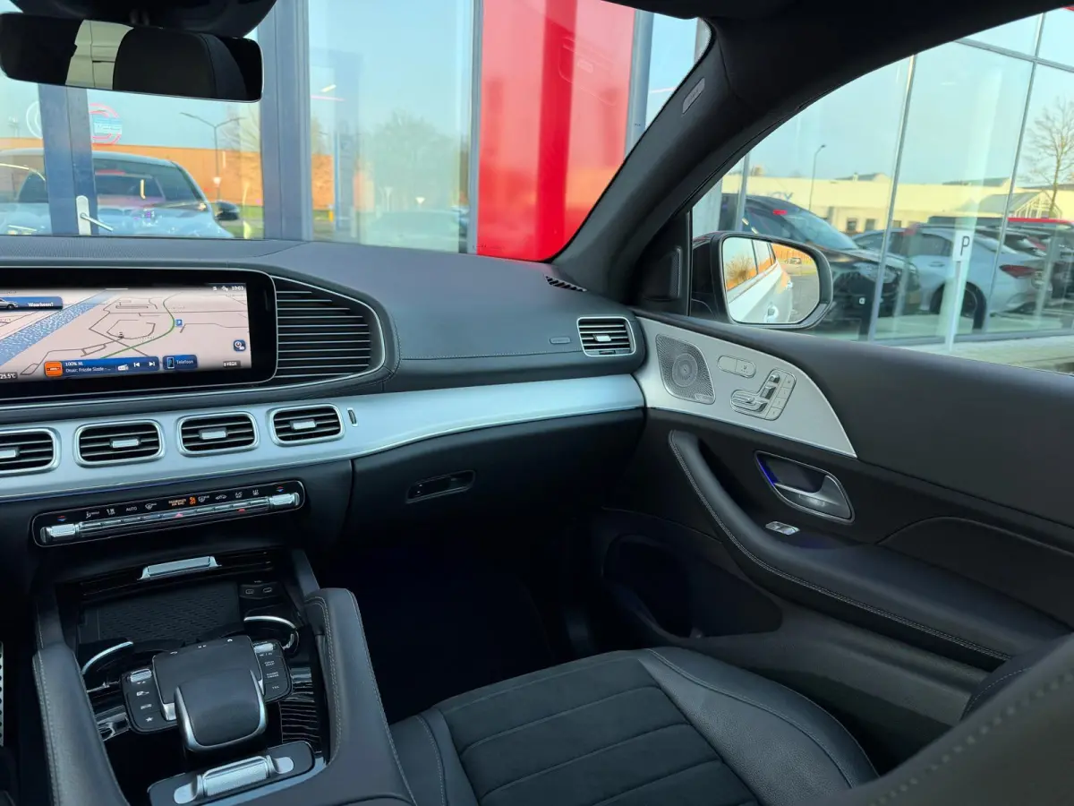 400 e 4MATIC AMG /Night/panorama