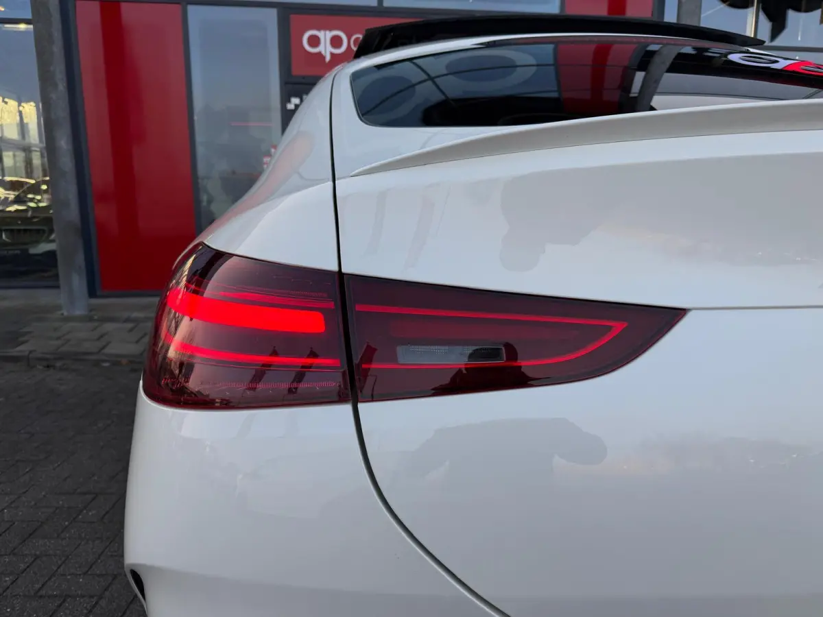 400 e 4MATIC AMG /Night/panorama