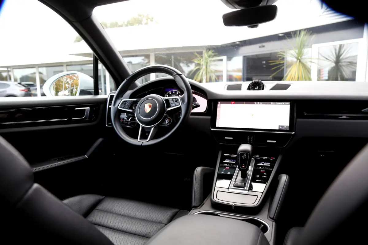 3.0 E-Hybrid 462PK Plug in*Perfect Onderh.*Luchtvering/PASM/Black Pack/Sportuitlaat/Sport Chrono/Apple Carplay-Android/Standkachel/Elek. Klep./Camera/Rijstrook/Stoelverw./LED/DAB/Parkeersens