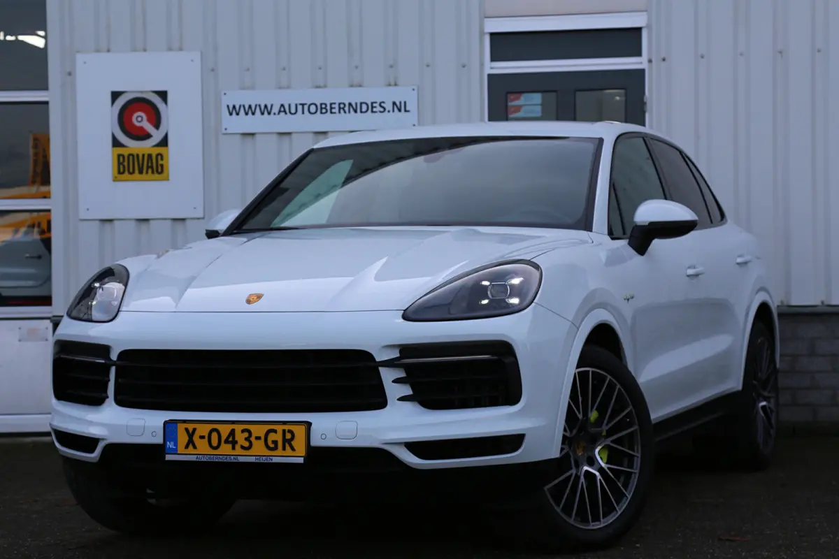 3.0 E-Hybrid 462PK Plug in*Perfect Onderh.*Luchtvering/PASM/Black Pack/Sportuitlaat/Sport Chrono/Apple Carplay-Android/Standkachel/Elek. Klep./Camera/Rijstrook/Stoelverw./LED/DAB/Parkeersens
