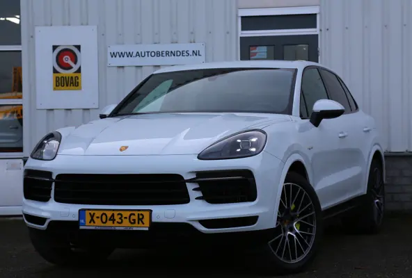 3.0 E-Hybrid 462PK Plug in*Perfect Onderh.*Luchtvering/PASM/Black Pack/Sportuitlaat/Sport Chrono/Apple Carplay-Android/Standkachel/Elek. Klep./Camera/Rijstrook/Stoelverw./LED/DAB/Parkeersens