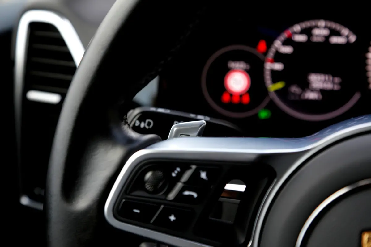 3.0 E-Hybrid 462PK Plug in*Perfect Onderh.*Luchtvering/PASM/Black Pack/Sportuitlaat/Sport Chrono/Apple Carplay-Android/Standkachel/Elek. Klep./Camera/Rijstrook/Stoelverw./LED/DAB/Parkeersens