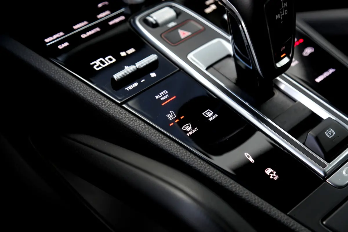 3.0 E-Hybrid 462PK Plug in*Perfect Onderh.*Luchtvering/PASM/Black Pack/Sportuitlaat/Sport Chrono/Apple Carplay-Android/Standkachel/Elek. Klep./Camera/Rijstrook/Stoelverw./LED/DAB/Parkeersens