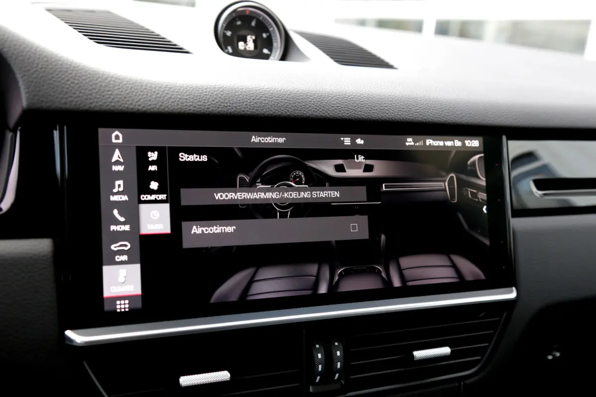 3.0 E-Hybrid 462PK Plug in*Perfect Onderh.*Luchtvering/PASM/Black Pack/Sportuitlaat/Sport Chrono/Apple Carplay-Android/Standkachel/Elek. Klep./Camera/Rijstrook/Stoelverw./LED/DAB/Parkeersens