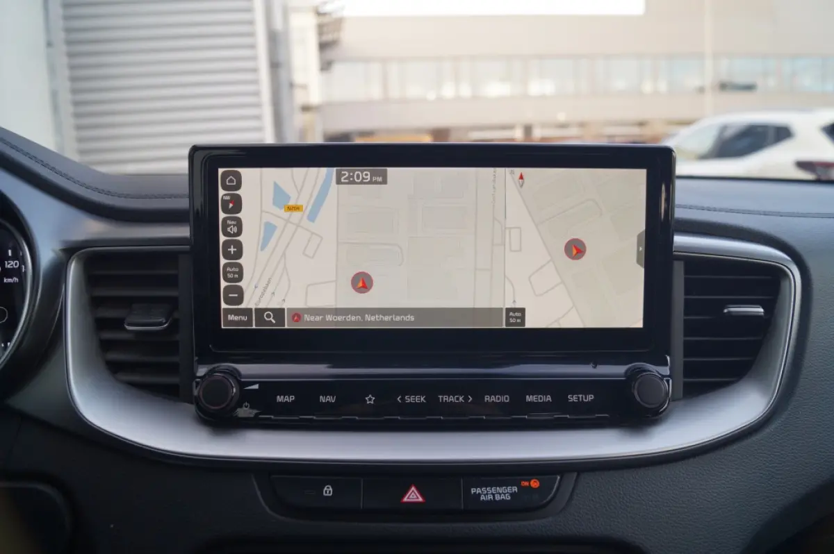 1.0 T-GDi DynamicLine -NAVI-ECC-CAM-TREKHAAK-