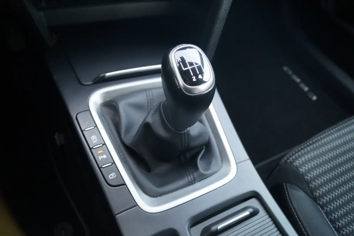 1.0 T-GDi DynamicLine -NAVI-ECC-CAM-TREKHAAK-
