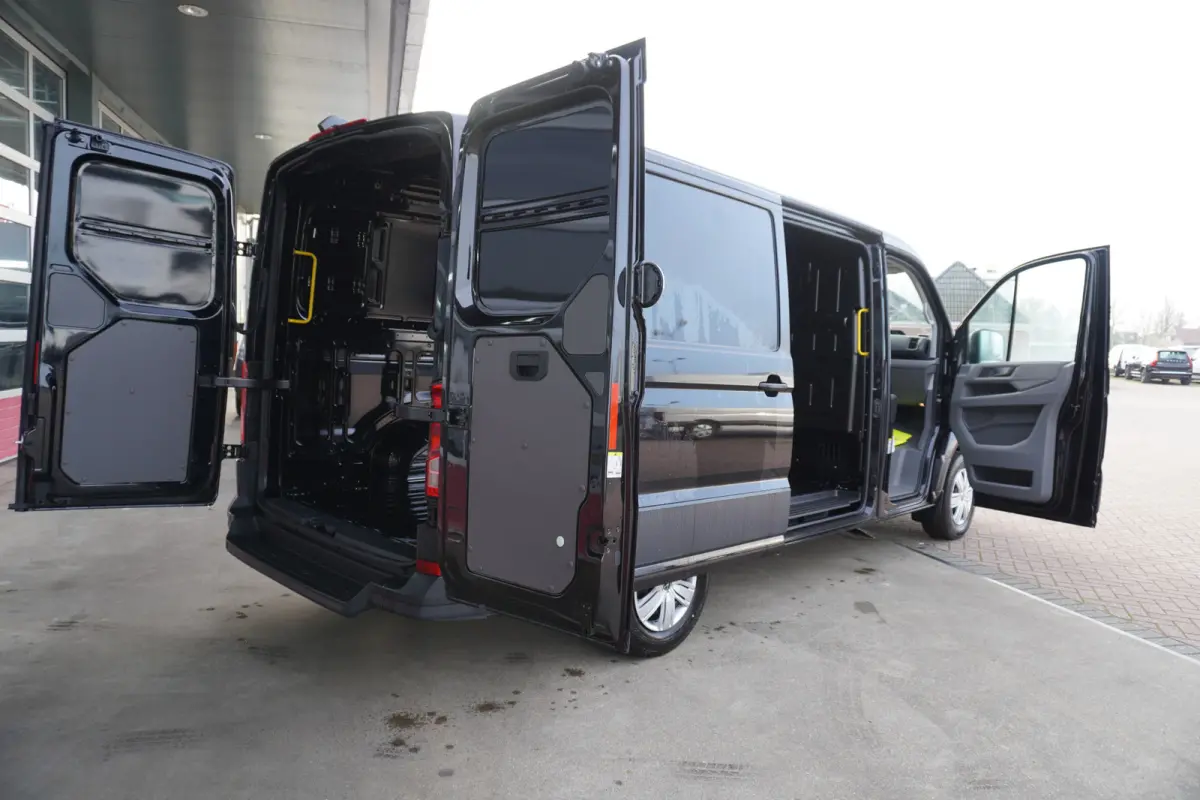 35 2.0 TDI 177PK L3H2 Facelift L3H2 Automaat Nr. V148 | Airco | Cruise | Navi | Camera