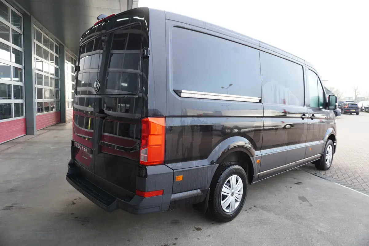 35 2.0 TDI 177PK L3H2 Facelift L3H2 Automaat Nr. V148 | Airco | Cruise | Navi | Camera