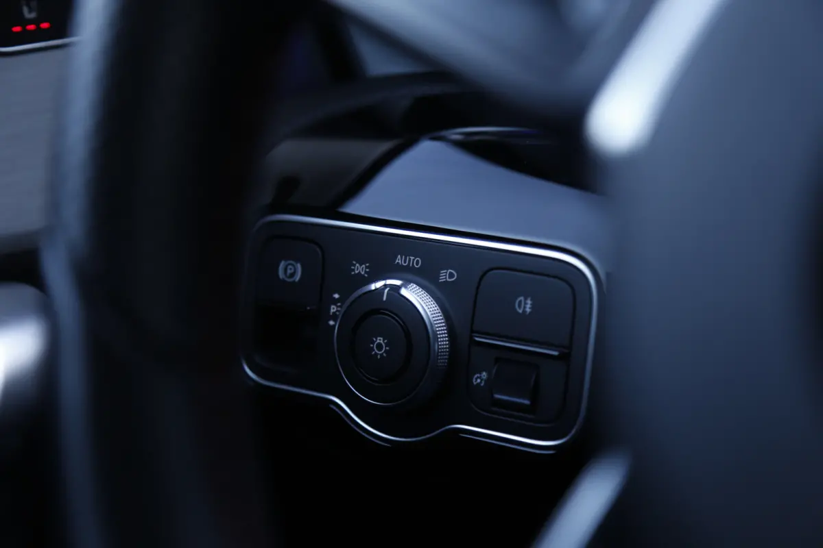 250 e AMG Line Plug in hybride*Perfect MB Onderh.*BTW*1ste Eig.*Sfeer/Night/MBUX/Apple Carplay-Android/High Perf. LED Koplamp./Diamond Grille/DAB/Stoelverw./Half Leder/Parkeersens.V+A/18 inc