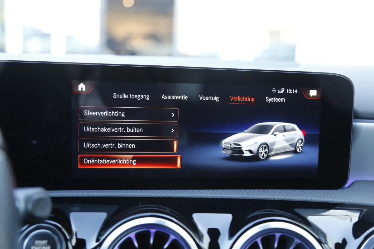 250 e AMG Line Plug in hybride*Perfect MB Onderh.*BTW*1ste Eig.*Sfeer/Night/MBUX/Apple Carplay-Android/High Perf. LED Koplamp./Diamond Grille/DAB/Stoelverw./Half Leder/Parkeersens.V+A/18 inc