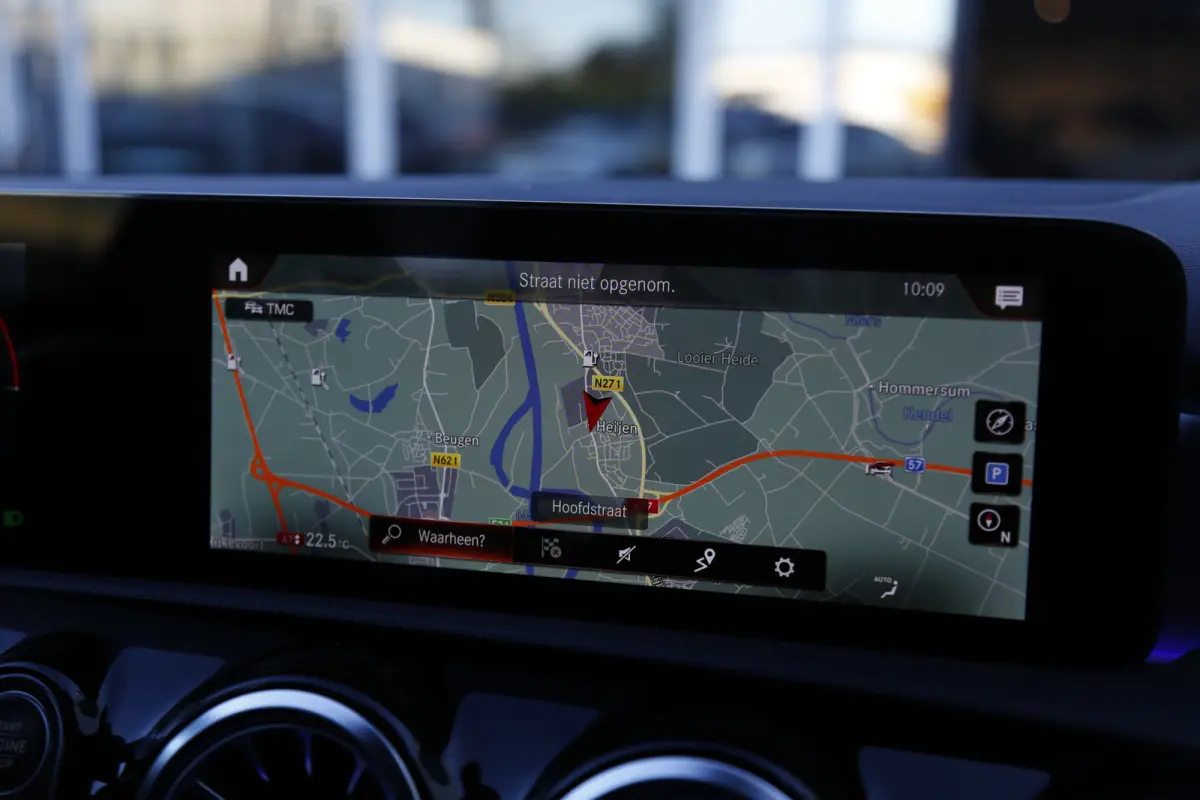 250 e AMG Line Plug in hybride*Perfect MB Onderh.*BTW*1ste Eig.*Sfeer/Night/MBUX/Apple Carplay-Android/High Perf. LED Koplamp./Diamond Grille/DAB/Stoelverw./Half Leder/Parkeersens.V+A/18 inc