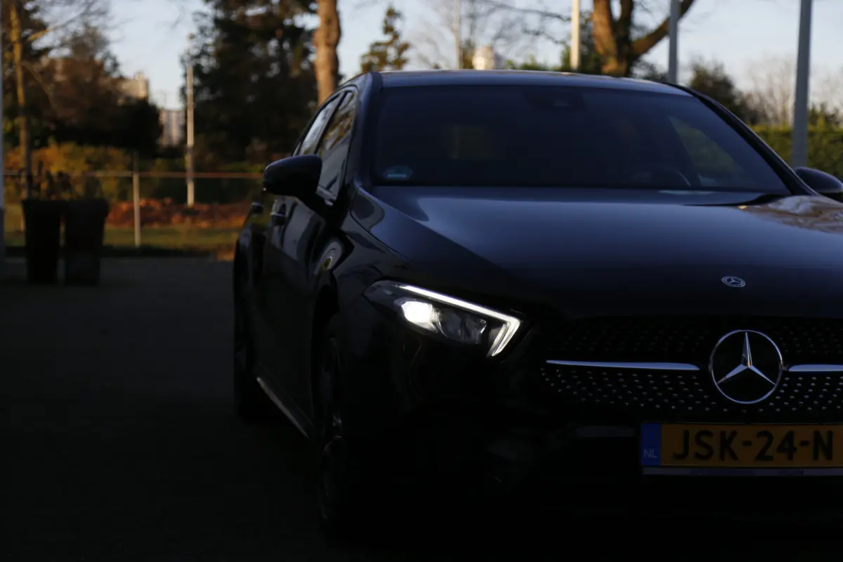 250 e AMG Line Plug in hybride*Perfect MB Onderh.*BTW*1ste Eig.*Sfeer/Night/MBUX/Apple Carplay-Android/High Perf. LED Koplamp./Diamond Grille/DAB/Stoelverw./Half Leder/Parkeersens.V+A/18 inc