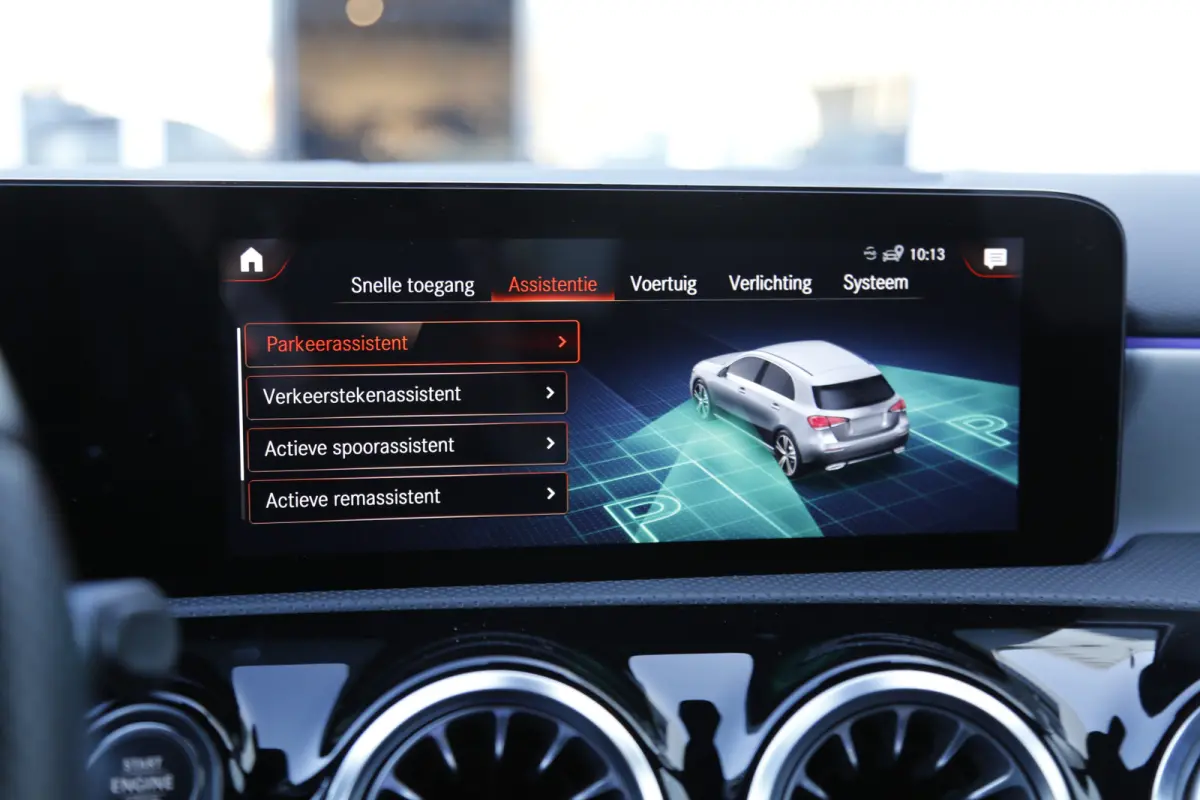 250 e AMG Line Plug in hybride*Perfect MB Onderh.*BTW*1ste Eig.*Sfeer/Night/MBUX/Apple Carplay-Android/High Perf. LED Koplamp./Diamond Grille/DAB/Stoelverw./Half Leder/Parkeersens.V+A/18 inc