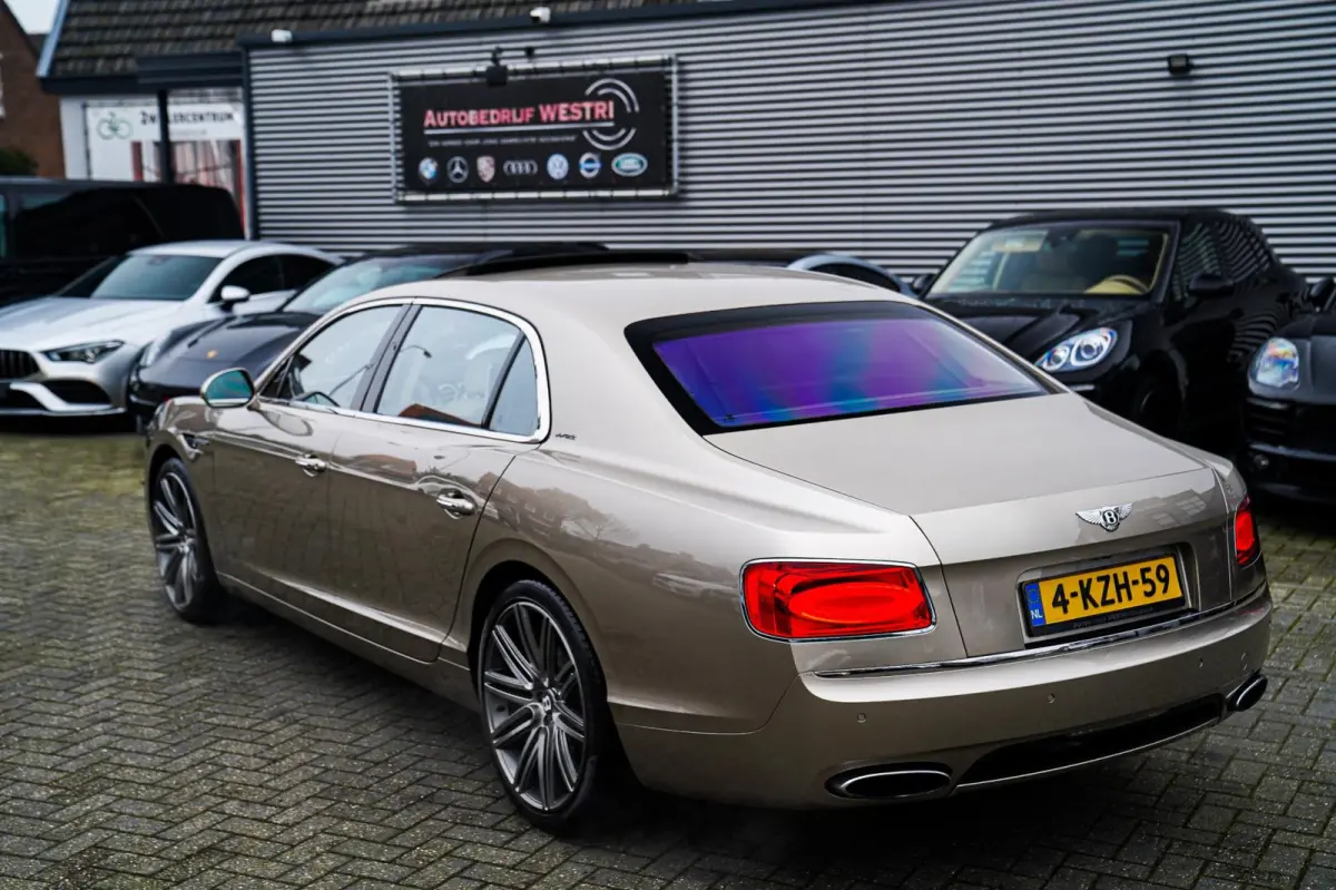 6.0 W12 | Massage voor/achter | Pano | Stoelverkoeling | Tv | Achteruitrijcamera