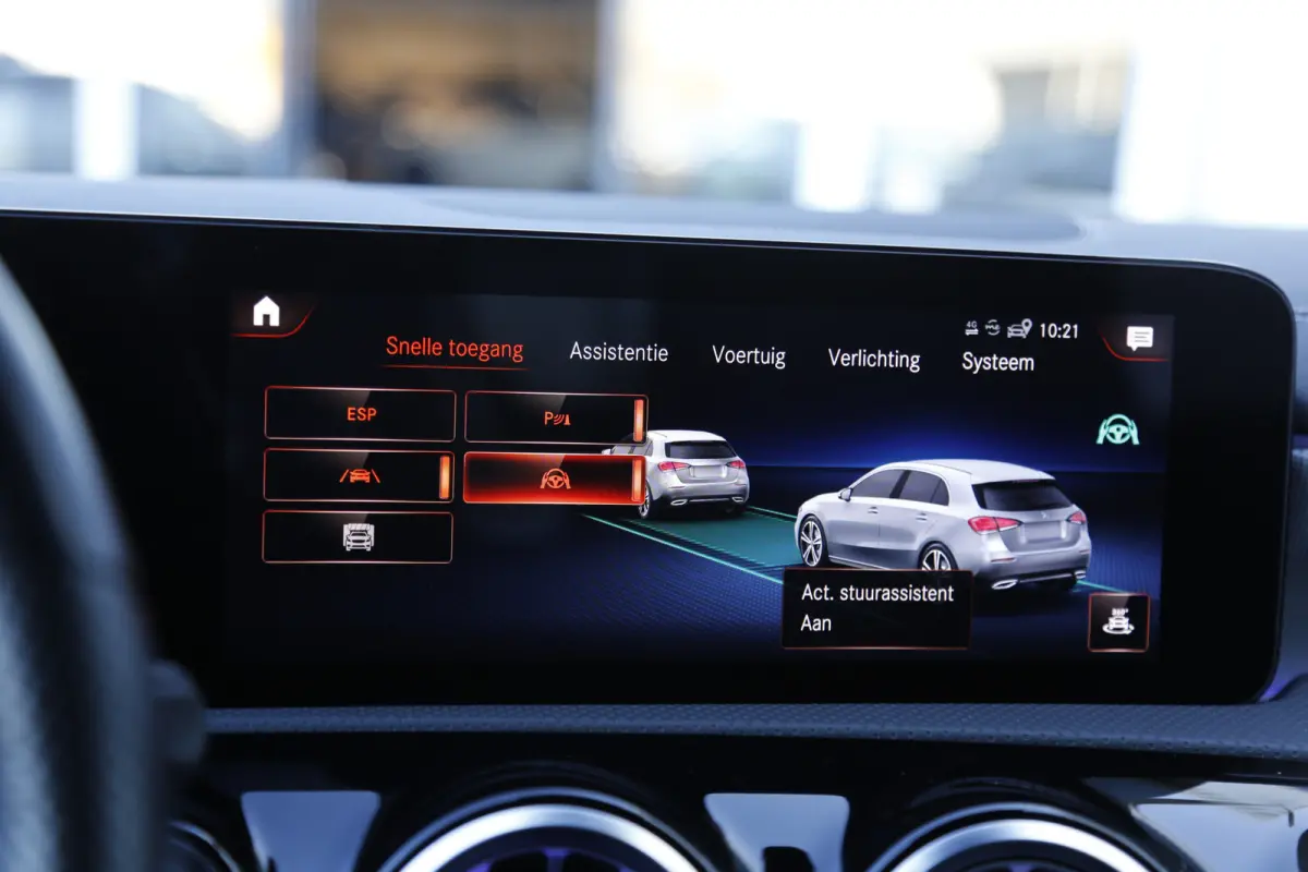 250 e AMG Line Plug in hybride*Perfect MB Onderh.*BTW*1ste Eig.*Sfeer/ACC/Night/MBUX/Apple Carplay-Android/High Perf. LED Koplamp./Diamond Grille/DAB/Stoelverw./Half Leder/Parkeersens.V+A/18