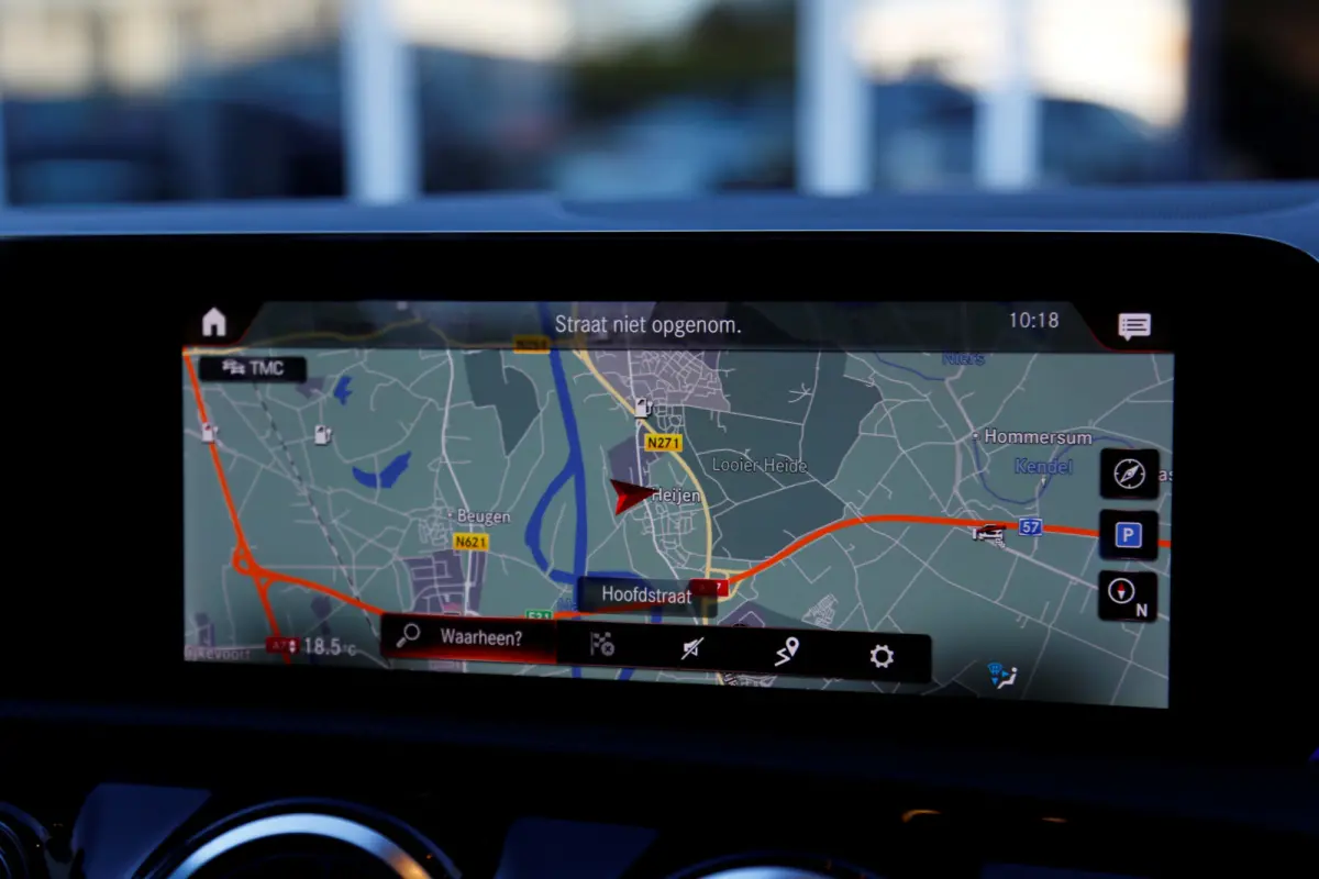 250 e AMG Line Plug in hybride*Perfect MB Onderh.*BTW*1ste Eig.*Sfeer/ACC/Night/MBUX/Apple Carplay-Android/High Perf. LED Koplamp./Diamond Grille/DAB/Stoelverw./Half Leder/Parkeersens.V+A/18