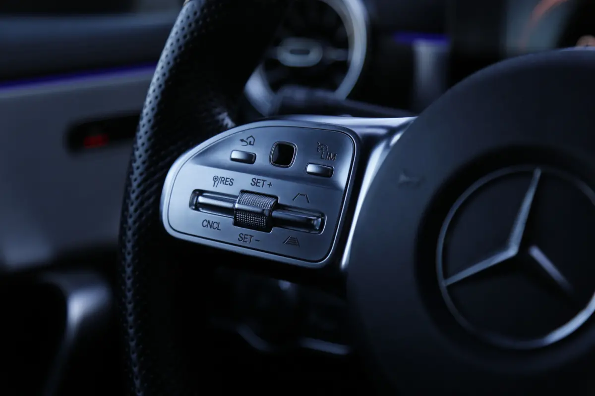 250 e AMG Line Plug in hybride*Perfect MB Onderh.*BTW*1ste Eig.*Sfeer/ACC/Night/MBUX/Apple Carplay-Android/High Perf. LED Koplamp./Diamond Grille/DAB/Stoelverw./Half Leder/Parkeersens.V+A/18