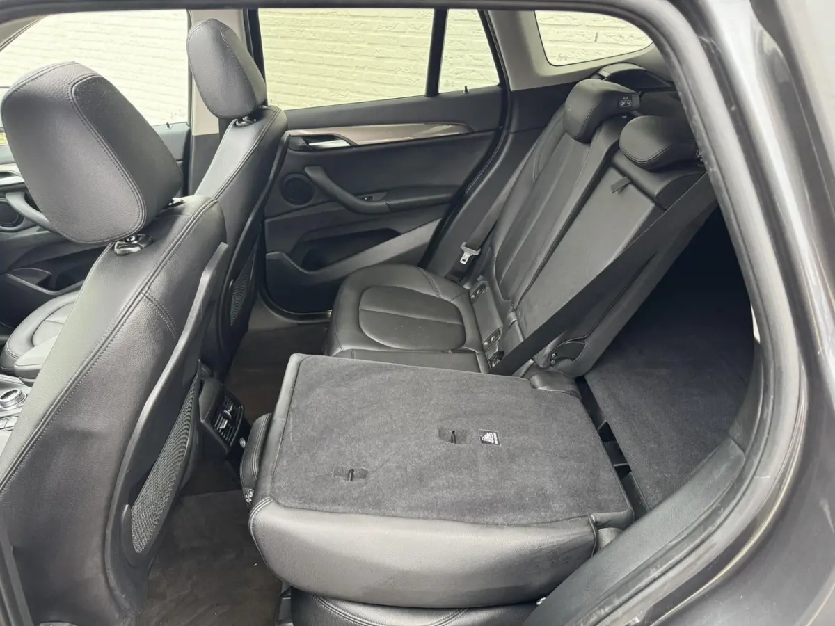 SDrive18i High Executive M-sport Panorama Led Keyless Leder+verwarming Cruise