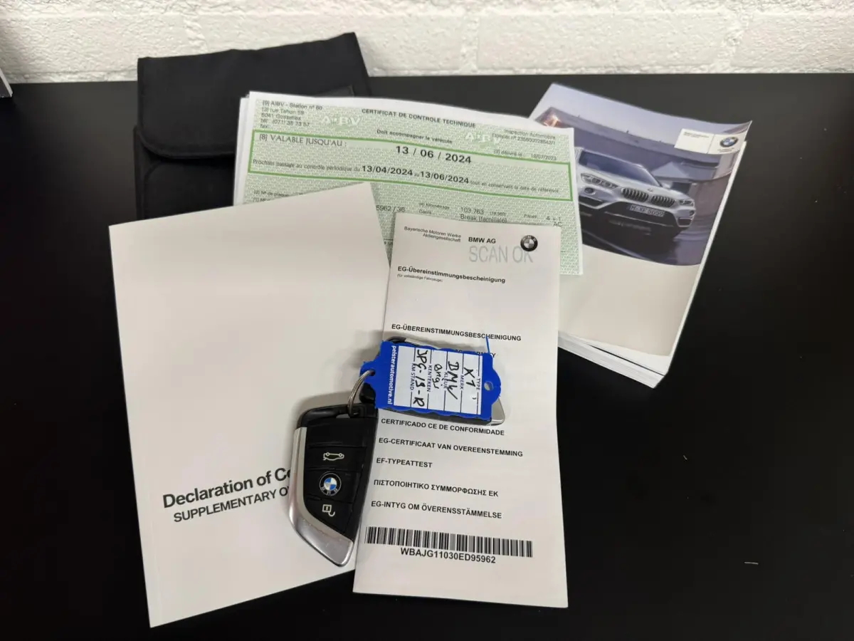 SDrive18i High Executive M-sport Panorama Led Keyless Leder+verwarming Cruise