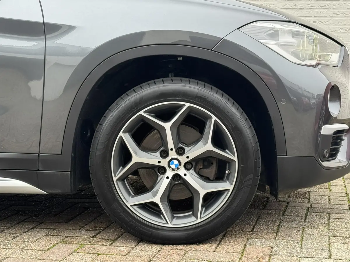 SDrive18i High Executive M-sport Panorama Led Keyless Leder+verwarming Cruise