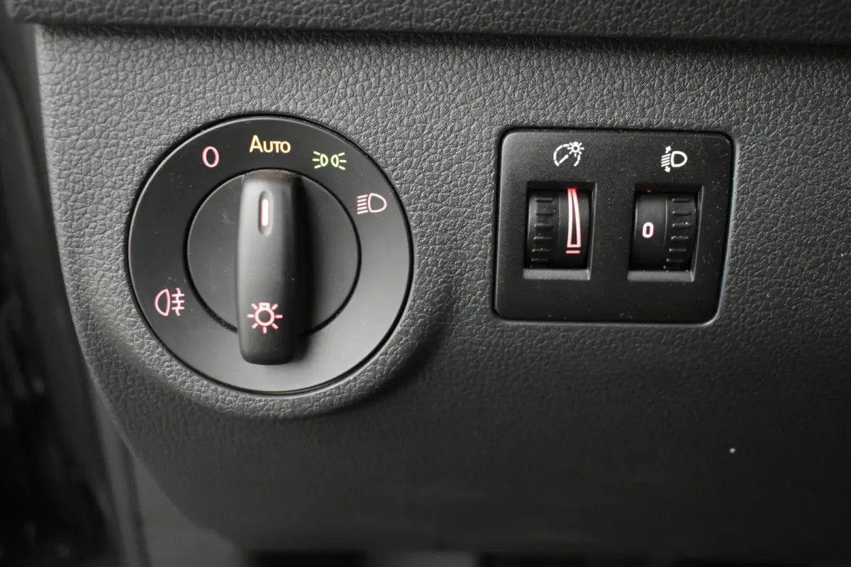 Maxi 1.4 TSI 5+1 Rolstoel auto Bodem Verlaging Navi PDC Climaat Contr