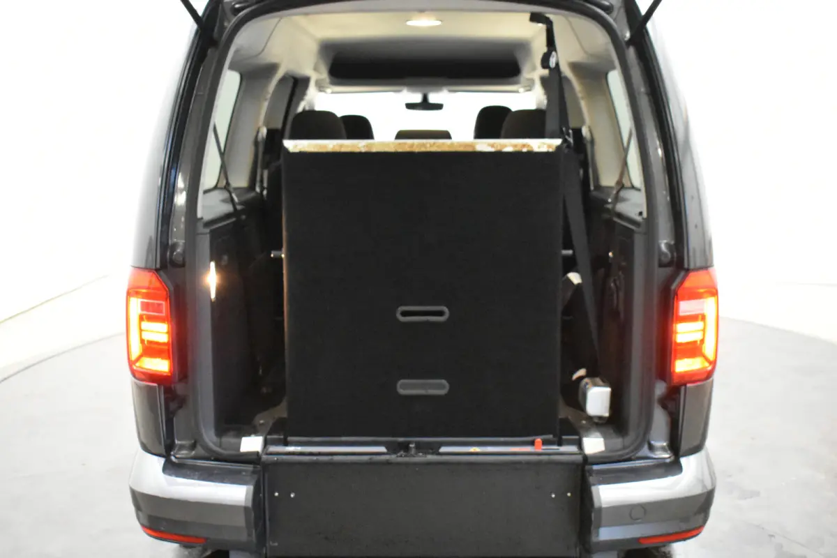 Maxi 1.4 TSI 5+1 Rolstoel auto Bodem Verlaging Navi PDC Climaat Contr
