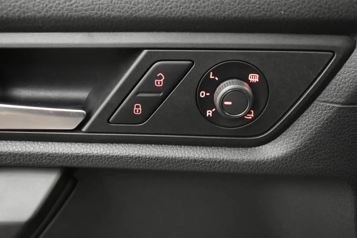 Maxi 1.4 TSI 5+1 Rolstoel auto Bodem Verlaging Navi PDC Climaat Contr