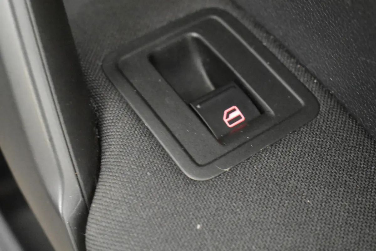 Maxi 1.4 TSI 5+1 Rolstoel auto Bodem Verlaging Navi PDC Climaat Contr