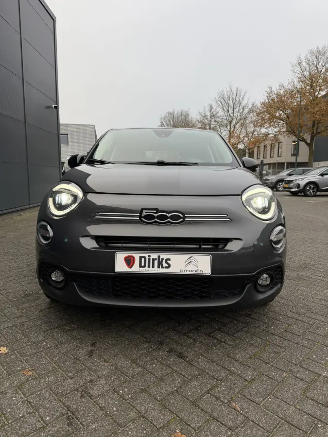 130pk Hybrid (Camera - LED - Navigatie via APP - Parkeersensoren V+A - Automatische Airco - 17")