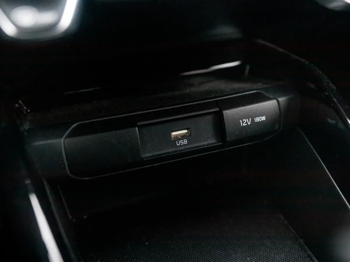 1.0 T-GDi MHEV DynamicPlusLine | Automaat | Navigatie l Apple Car play en Android auto