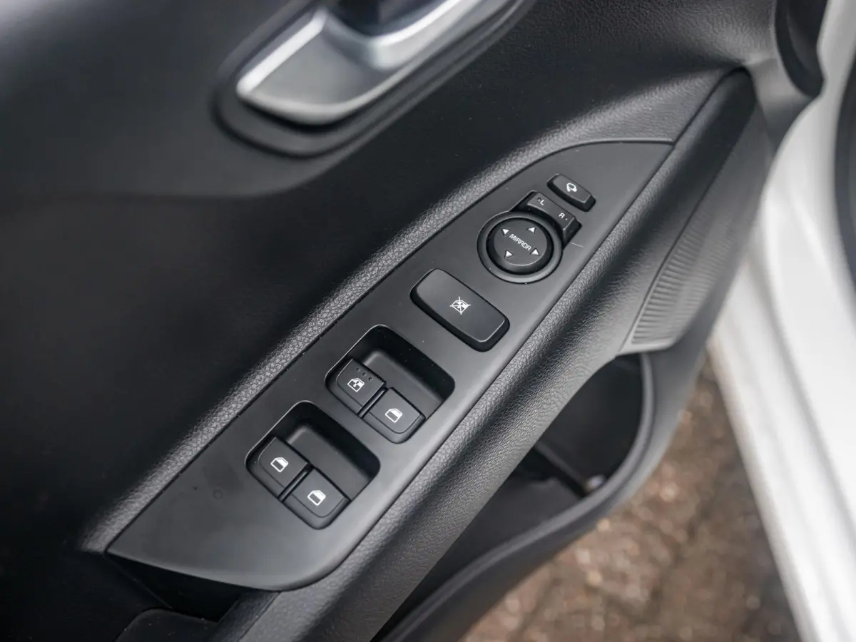 1.0 T-GDi MHEV DynamicPlusLine | Automaat | Navigatie l Apple Car play en Android auto