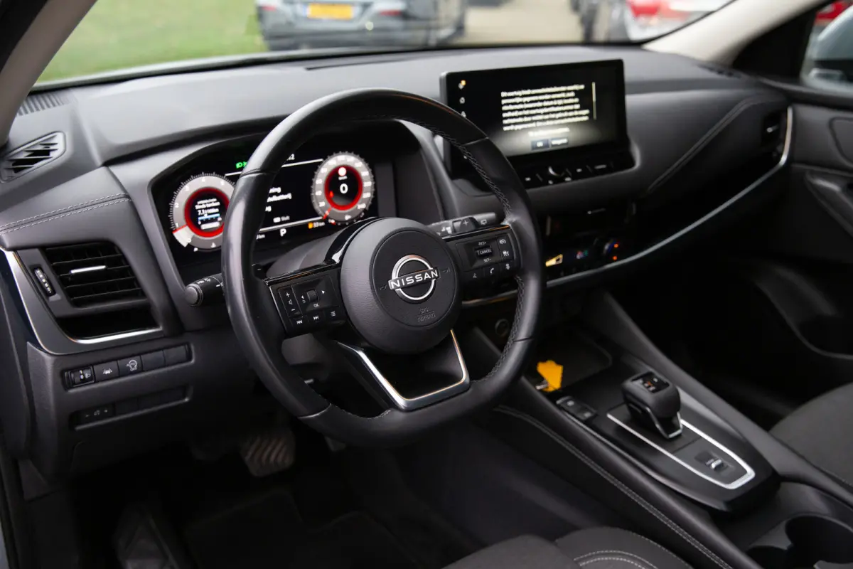 1.3 MHEV Xtronic N-Connecta , Panoramadak,  Adap. cruise, 360°camera,